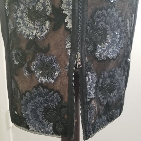 BCBG MaxAzria Pencil Skirt, Sequins Size S, like new - Picture 7 of 15